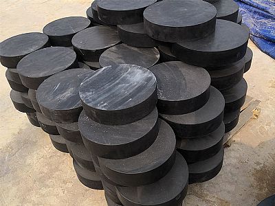 广河县板式橡胶支座由若干层橡胶片与薄钢板经加压硫化